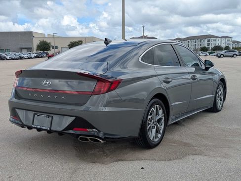 Used 2023 Hyundai Sonata SEL w/ Preferred Accessory Package FWD image 5