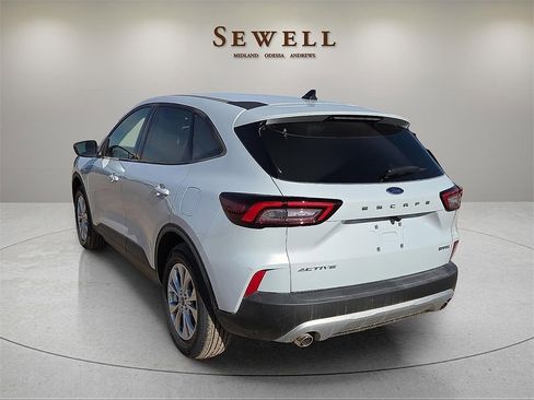 New 2026 Ford Escape Active image 3