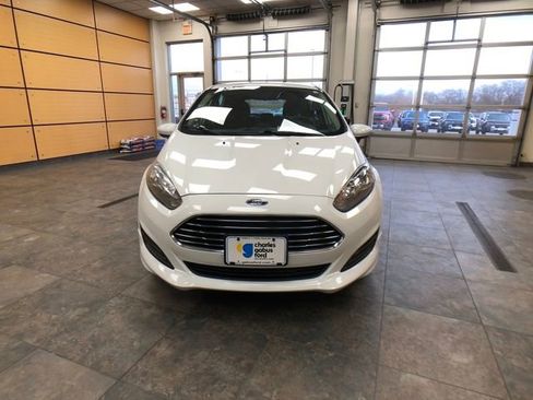 Certified 2019 Ford Fiesta SE image 2