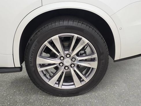 Certified 2025 Cadillac XT6 Premium Luxury w/ Platinum Package AWD/4WD image 30