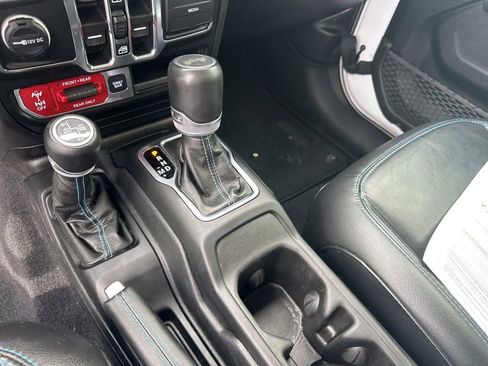 Used 2023 Jeep Wrangler Unlimited Rubicon 4xe w/ Cold Weather Group image 20