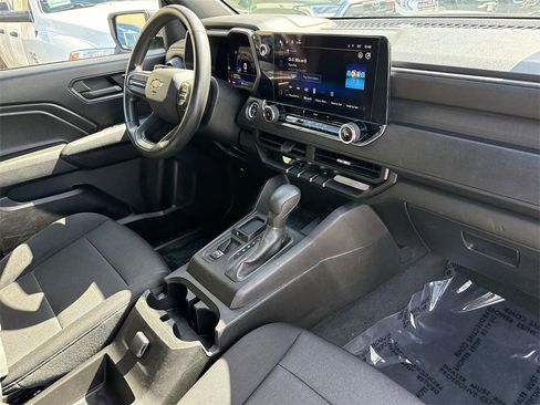 Used 2023 Chevrolet Colorado W/T image 24