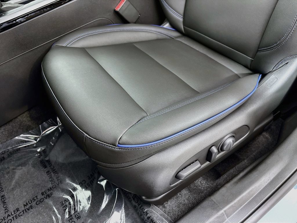 New 2026 Buick Envista Sport Touring w/ Convenience I Package FWD image 18