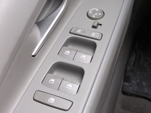 Certified 2025 Hyundai Elantra SEL FWD image 29