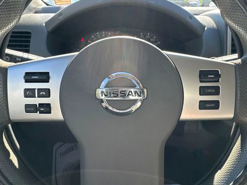 Used 2019 Nissan Frontier SV image 16