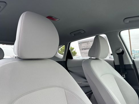 New 2026 Hyundai Kona SE image 17