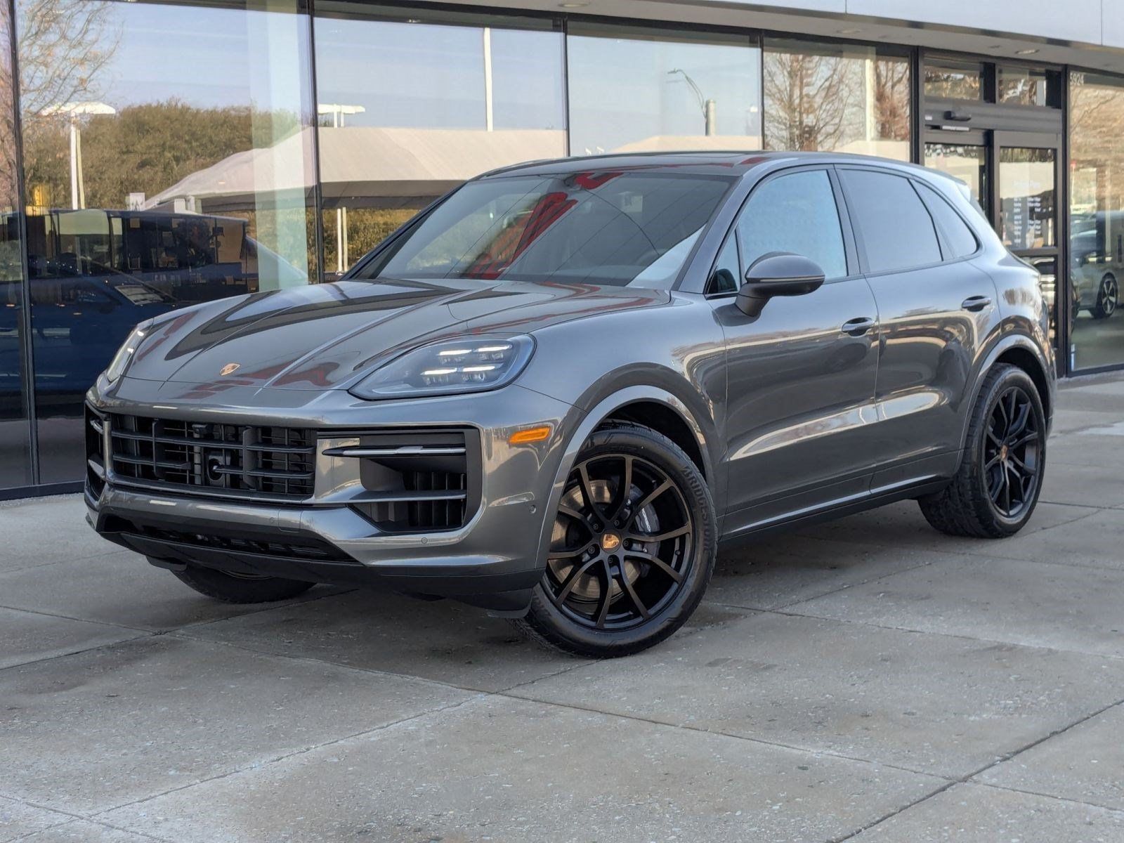 Certified 2026 Porsche Cayenne AWD/4WD image 1
