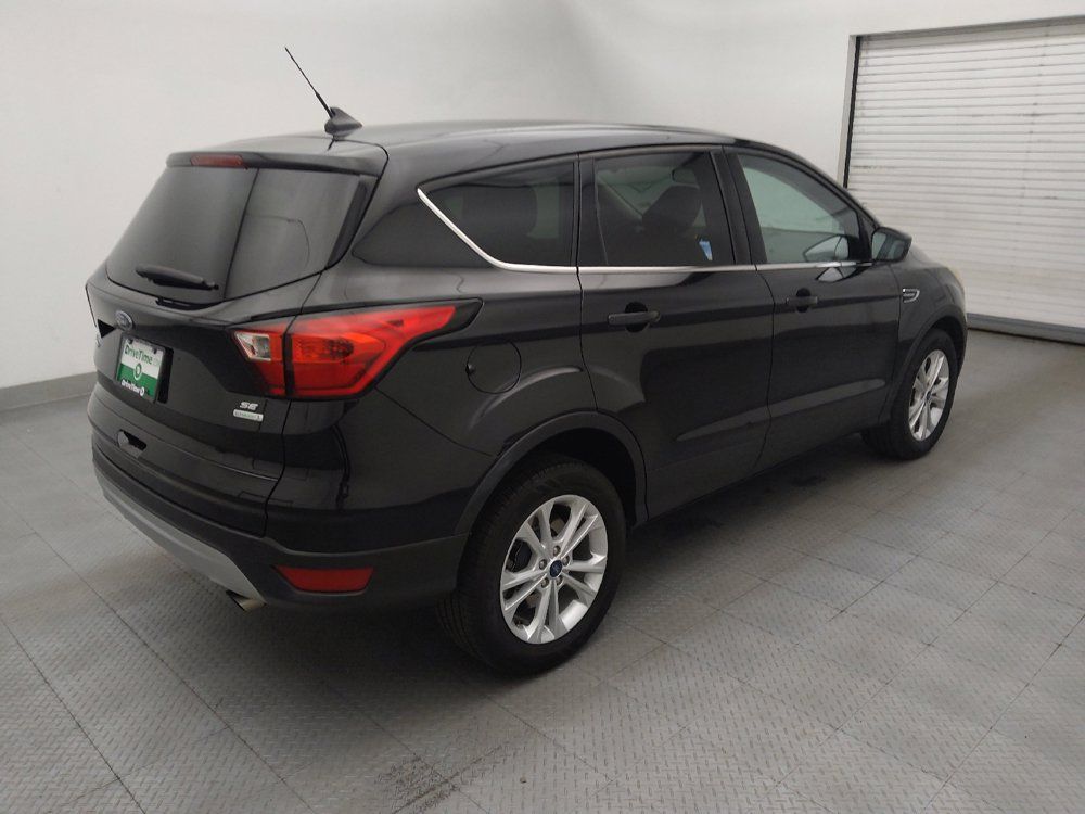 Used 2019 Ford Escape SE FWD image 10