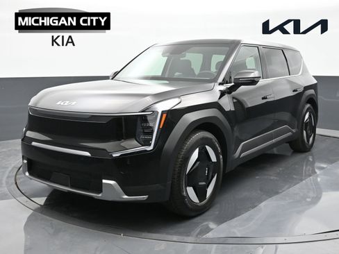 Used 2024 Kia EV9 Light image 1