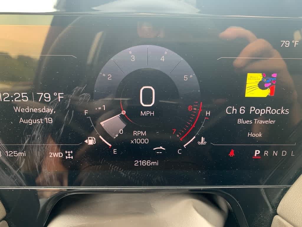 Used 2025 GMC Yukon Elevation w/ Technology Package AWD/4WD image 30