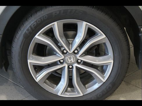 Used 2020 Honda CR-V Touring image 12