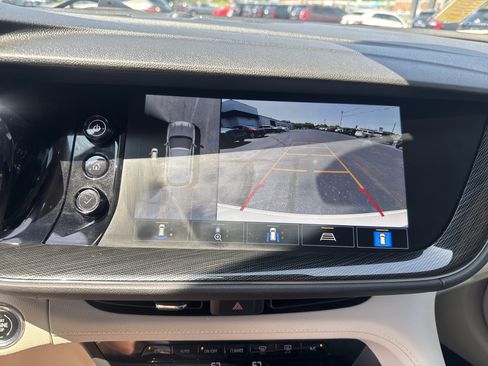 Used 2021 Buick Envision Essence w/ Technology Package I AWD/4WD image 26