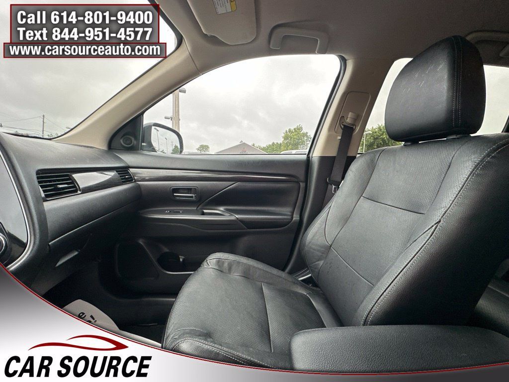 Used 2017 Mitsubishi Outlander SEL FWD image 16