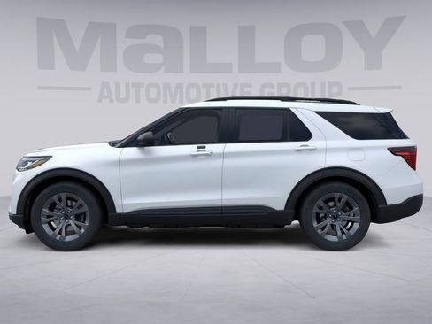 New 2026 Ford Explorer Active w/ Active Comfort Package image 4