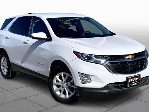 Used 2018 Chevrolet Equinox LT image 3