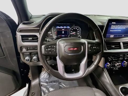 Used 2021 GMC Yukon SLE RWD image 11
