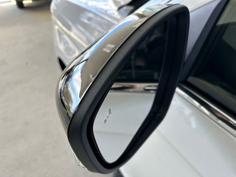 New 2025 Ford Expedition Active image 13