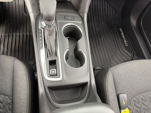 Used 2024 Chevrolet Equinox LT FWD image 27