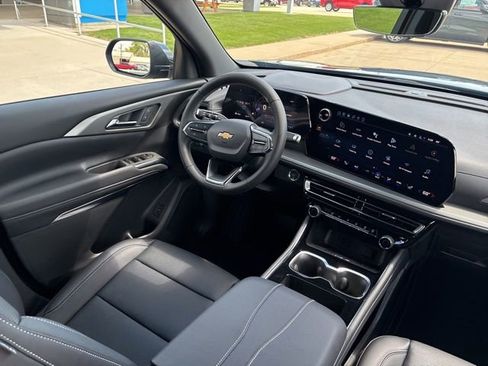 New 2026 Chevrolet Traverse LT w/ Driver Confidence Package AWD/4WD image 28