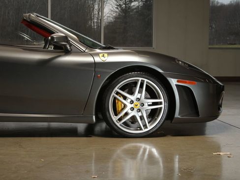 Used 2006 Ferrari F430 Spider image 25