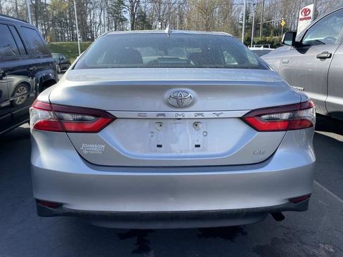 Used 2023 Toyota Camry LE image 3