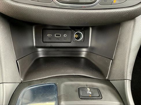 Used 2023 Chevrolet Equinox LT FWD image 15