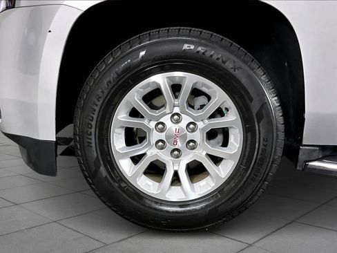 Used 2018 GMC Yukon SLT w/ Open Road Package image 11