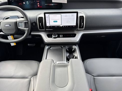 New 2026 Ford Expedition Active AWD/4WD image 15