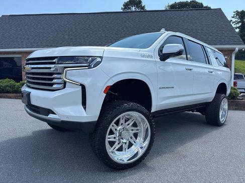 Used 2021 Chevrolet Suburban High Country image 6