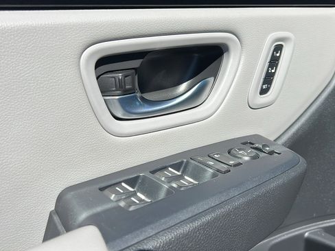 Used 2023 Honda Pilot EX-L image 17