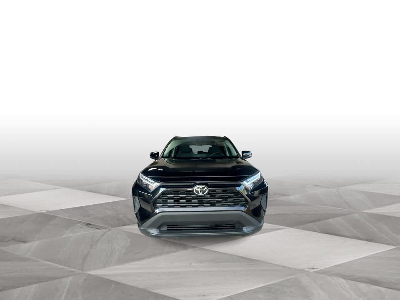 Used 2025 Toyota RAV4 XLE FWD image 3