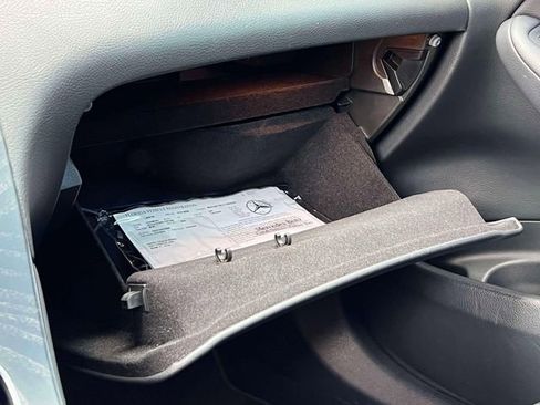 Used 2020 Mercedes-Benz GLC 300 image 35