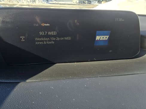 Used 2023 MAZDA MAZDA3 s image 22