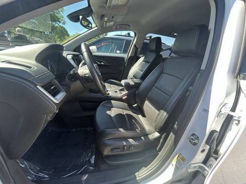 Certified 2024 GMC Terrain SLT AWD/4WD image 20