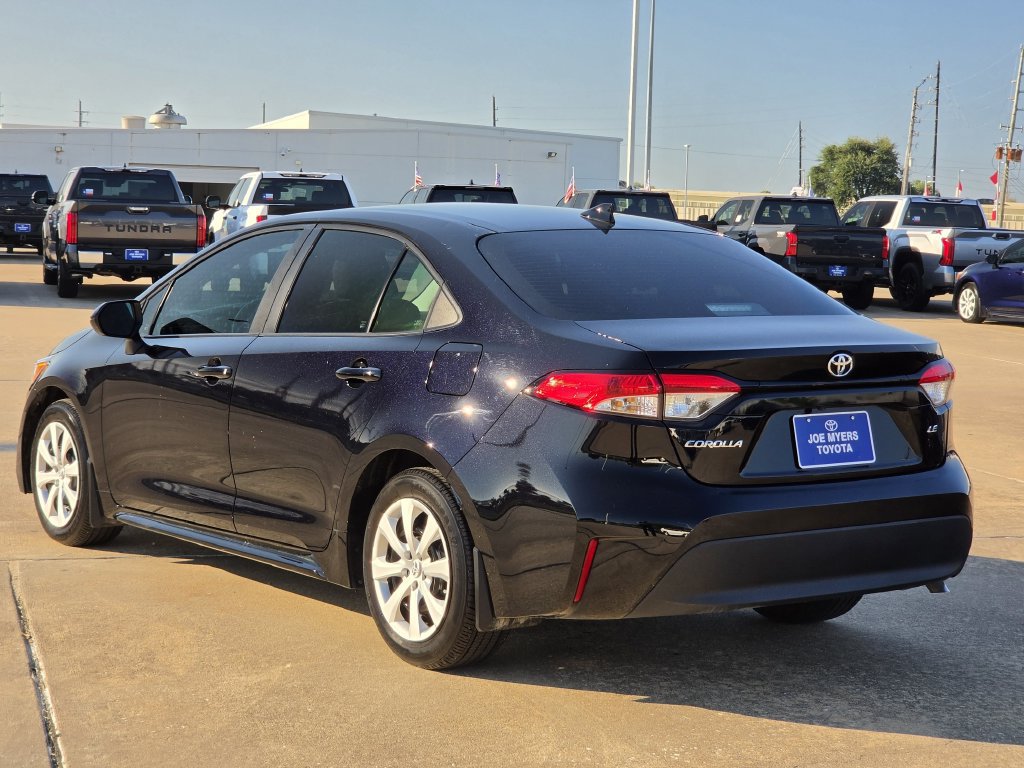 Used 2026 Toyota Corolla LE FWD image 7