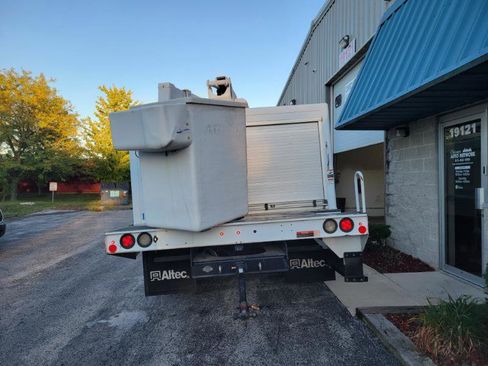 Used 2017 RAM 5500 Tradesman w/ Power & Remote Entry Group image 24