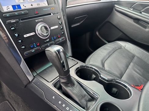 Used 2017 Ford Explorer Limited w/ Equipment Group 301A image 15