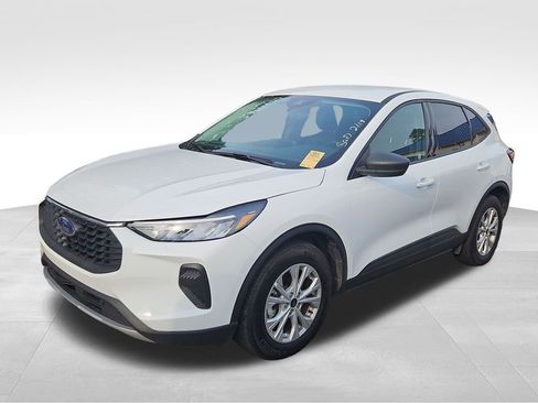 Used 2025 Ford Escape Active image 3