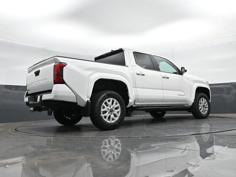 New 2025 Toyota Tacoma SR5 image 32