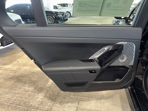 Used 2024 BMW 760i xDrive 760i xDrive w/ Executive Package image 17