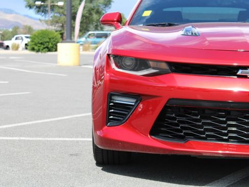 Used 2016 Chevrolet Camaro SS RWD image 7
