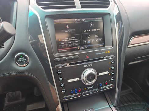 Used 2016 Ford Explorer Platinum AWD/4WD image 30