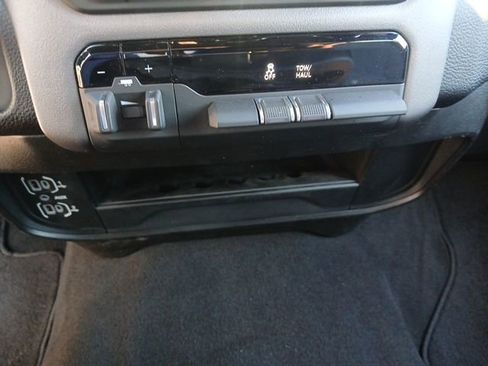 Used 2024 RAM 2500 Big Horn image 47