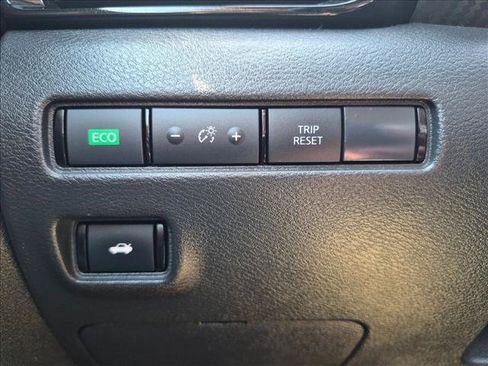 Used 2024 Nissan Sentra SV FWD image 16