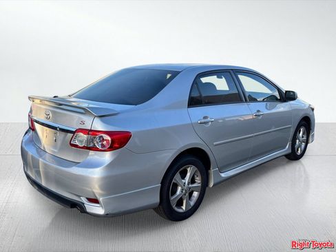 Used 2013 Toyota Corolla S FWD image 3