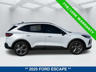 Certified 2025 Ford Escape ST-Line w/ Tech Pack #1 video 3