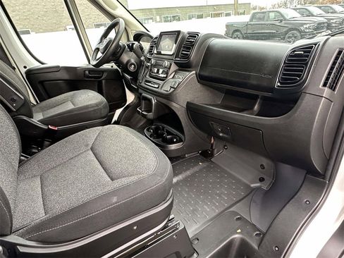 Used 2022 RAM ProMaster 2500 w/ Convenience Group image 19