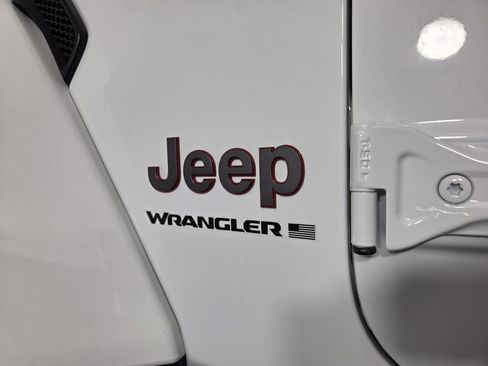 Certified 2025 Jeep Wrangler Unlimited Rubicon image 12