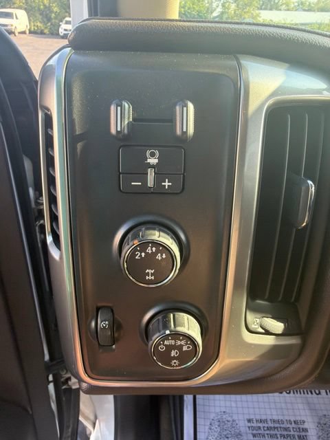 Used 2015 Chevrolet Silverado 2500 LTZ w/ Duramax Plus Package AWD/4WD image 15