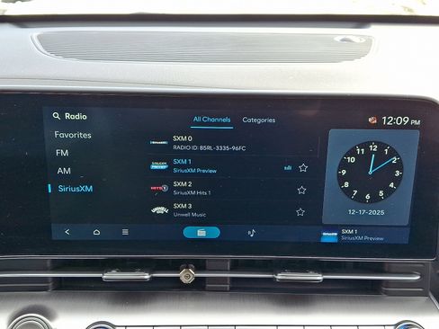 Certified 2025 Hyundai Kona SE image 16